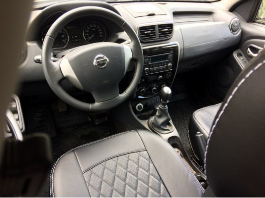 Авточехлы на Nissan Terrano Авточехлы на Nissan Terrano