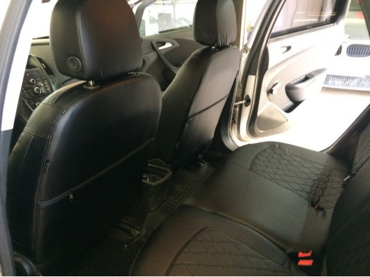 Авточехлы на Opel Astra J