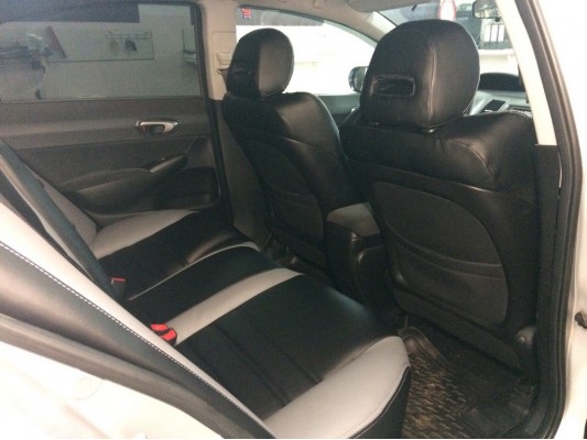 Каркасные авточехлы на Honda Civic 8 4D